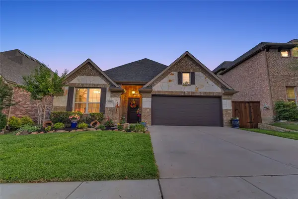 4512 Seventeen Lakes Court, Fort Worth, TX 76262