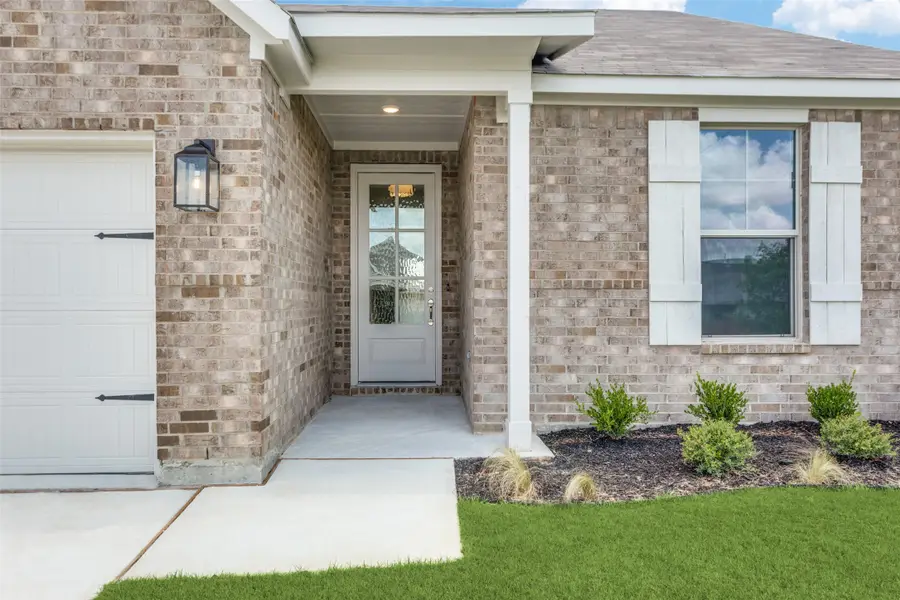 500 Lakeway Lane, Justin, TX 76247 - #2