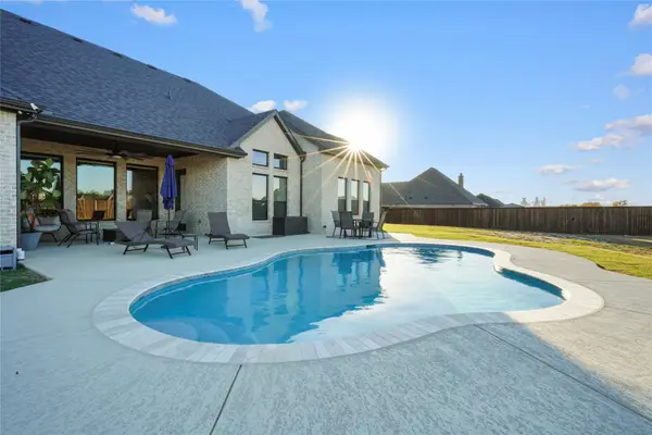 4033 Lagos Drive, Midlothian, TX 76065