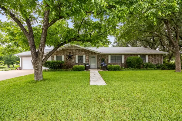 207 S Brook Street, San Saba, TX 76877