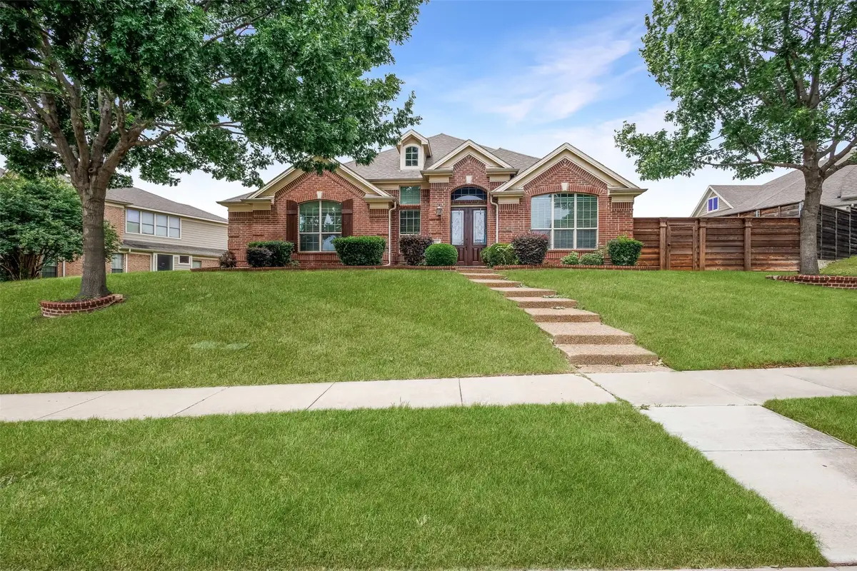 3001 Knightsbridge Lane, Garland, TX 75043 - #1