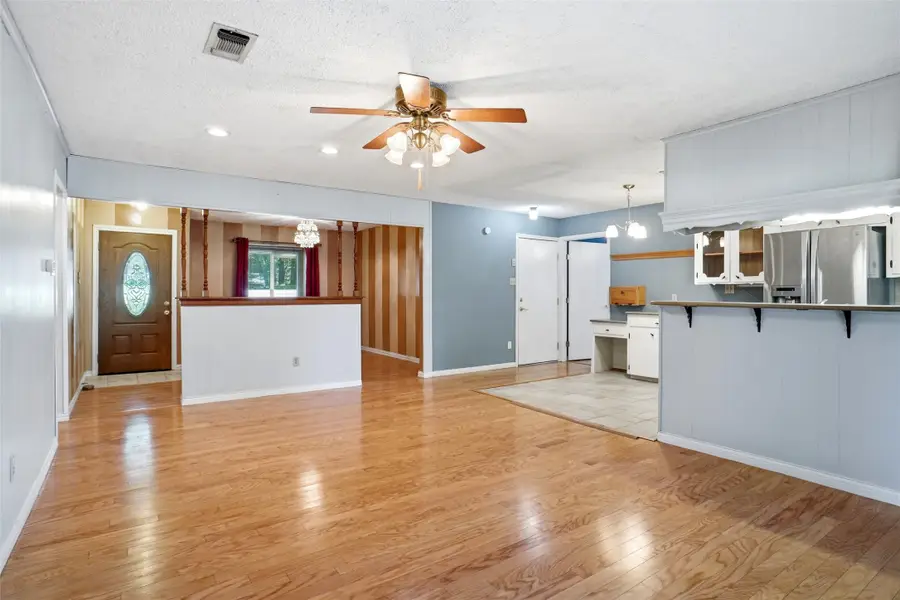 1017 Jarvis Lane, Azle, TX 76020 - #2