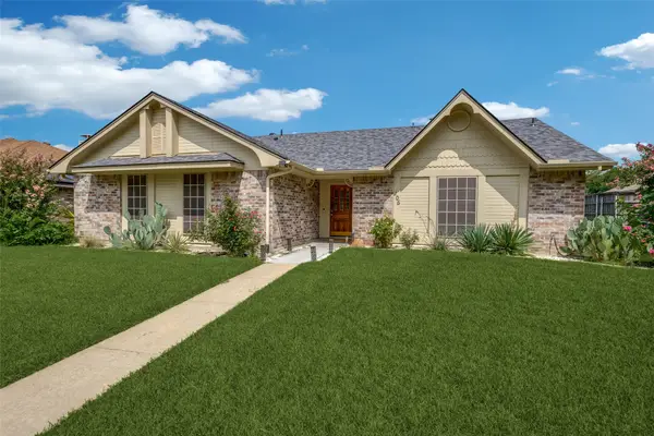 106 Creekside Lane, Coppell, TX 75019