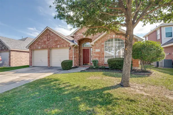 6504 Hillview Lane, Sachse, TX 75048