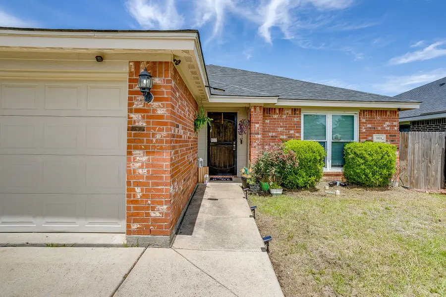 3321 Royal Crest Drive, Fort Worth, TX 76140 - #2