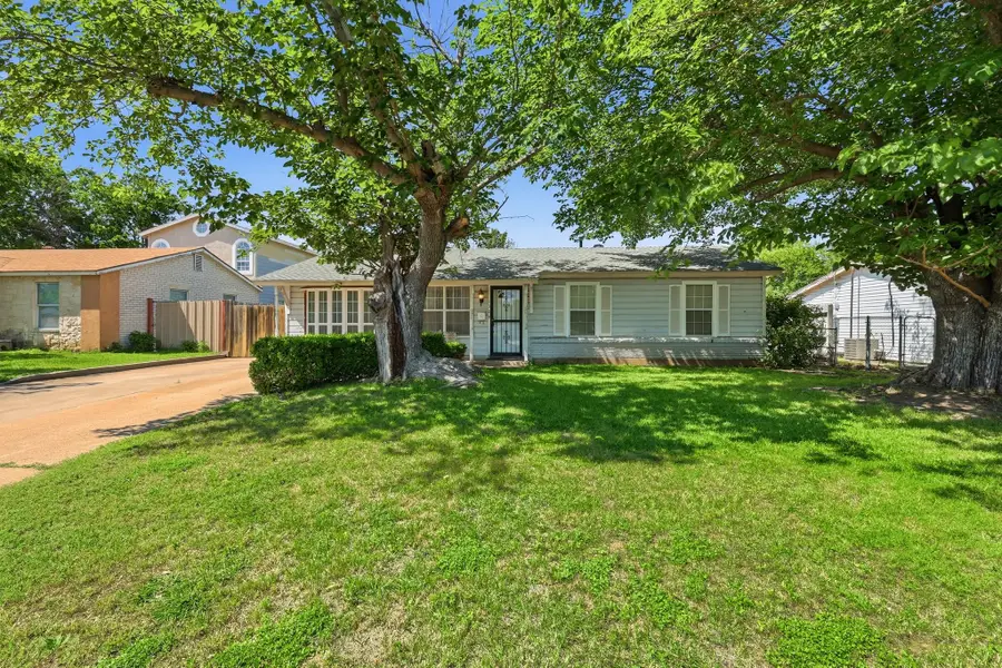1309 De Ridder Avenue, Fort Worth, TX 76106 - #2