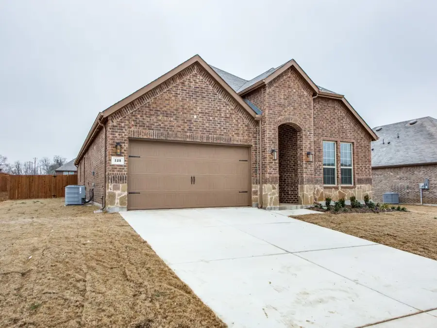 123 Lakeview Circle, Pilot Point, TX 76258 - #3