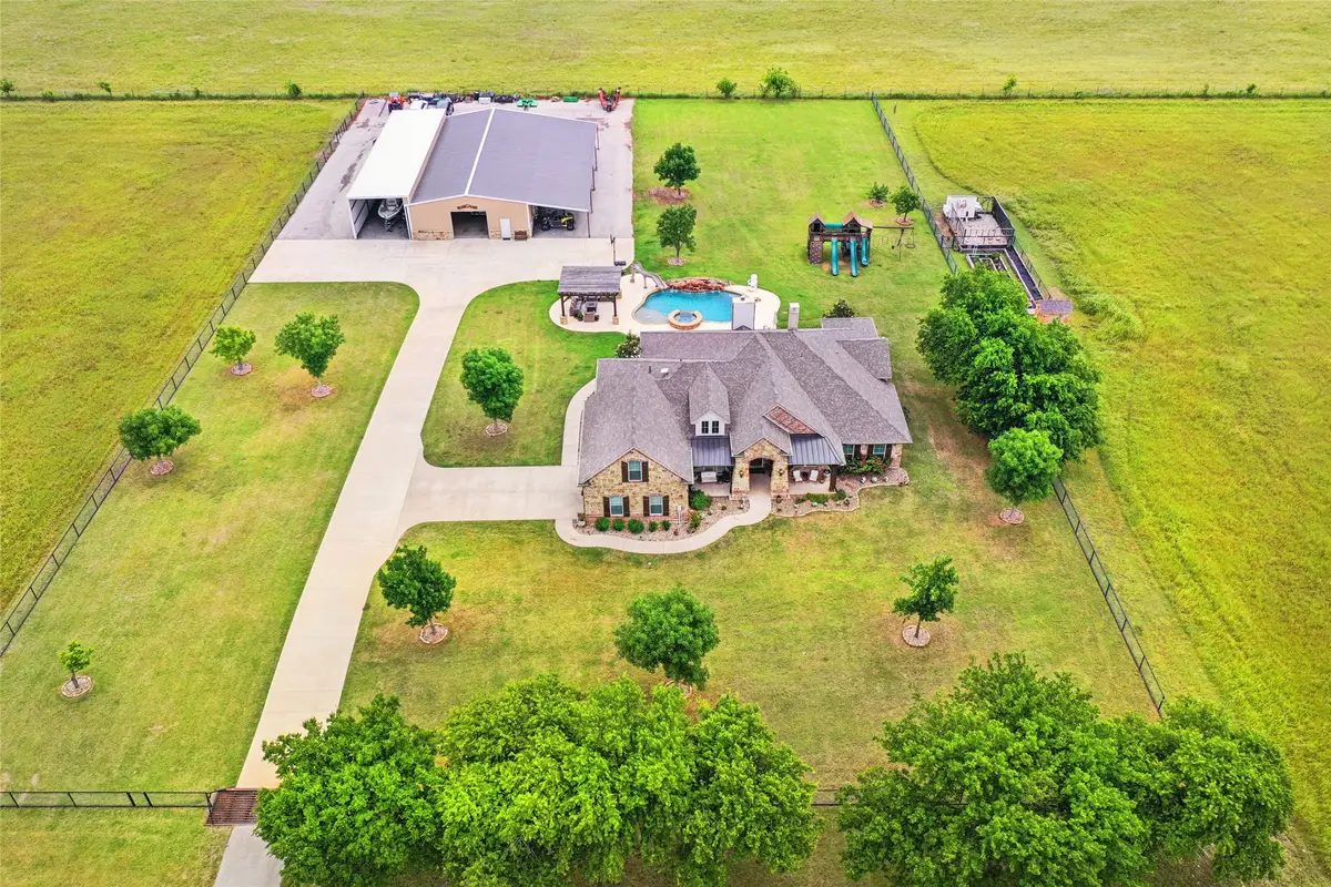 10400 Freeman Road, Sanger, TX 76266 - #1