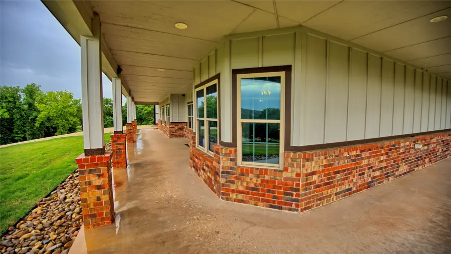 2930 N Greenbrier Road, Nocona, TX 76255 - #3
