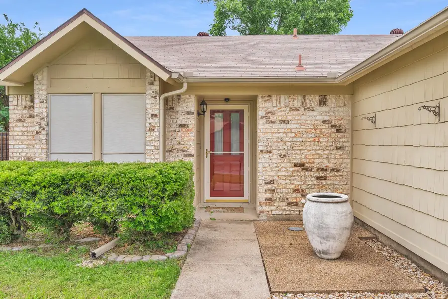 5928 Chisholm Trail, Haltom City, TX 76148 - #3