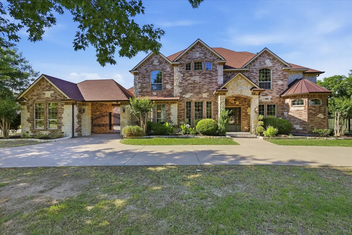 2056 Willow Bend Drive, Oak Leaf, TX 75154 - #1