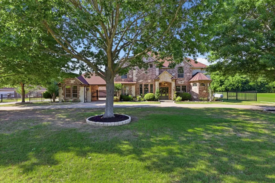 2056 Willow Bend Drive, Oak Leaf, TX 75154 - #2