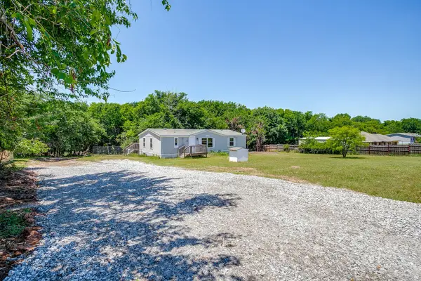 178 Valley Lake Lane, Springtown, TX 76082