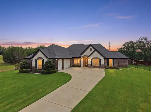 3913 Homestead Court, Granbury, TX 76049