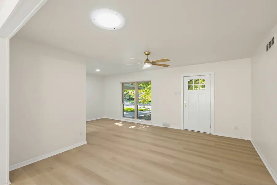9745 Ash Creek Drive, Dallas, TX 75228 - #3