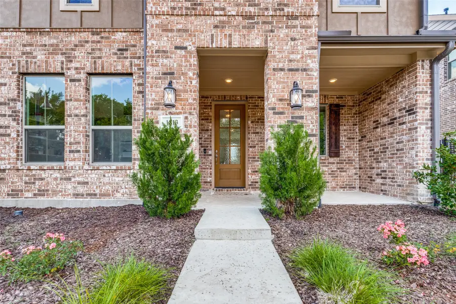 1813 Lakemont Drive, Van Alstyne, TX 75495 - #2