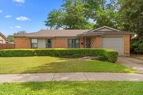 2806 Maple Drive, Garland, TX 75042