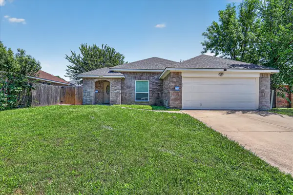 6021 Hartman Road, Forest Hill, TX 76119