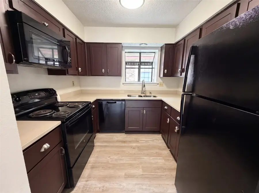 1502 Allen Drive, Cedar Hill, TX 75104 - #2