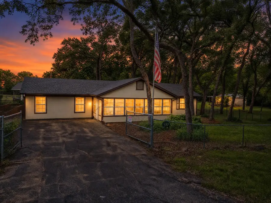 3917 Hidden Lake Court, Alvarado, TX 76009 - #2