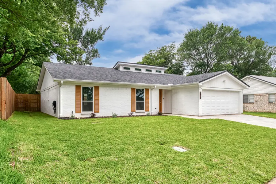 314 Sixpence Lane, Euless, TX 76039 - #2