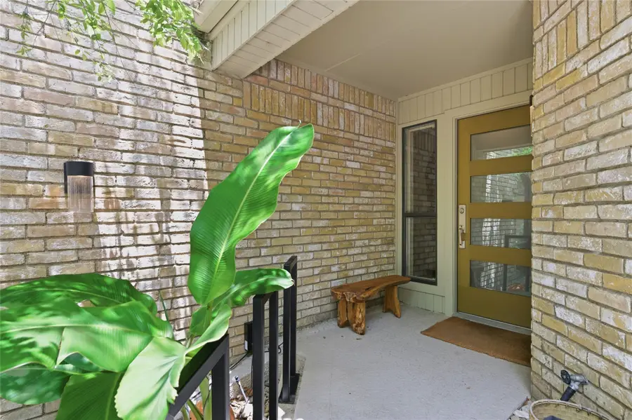 16132 Chalfont Circle, Dallas, TX 75248 - #2
