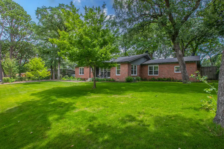 1312 W Lavender Lane, Arlington, TX 76013 - #2