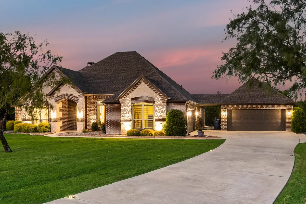 801 Eagle Pass, Royse City, TX 75189 - #1