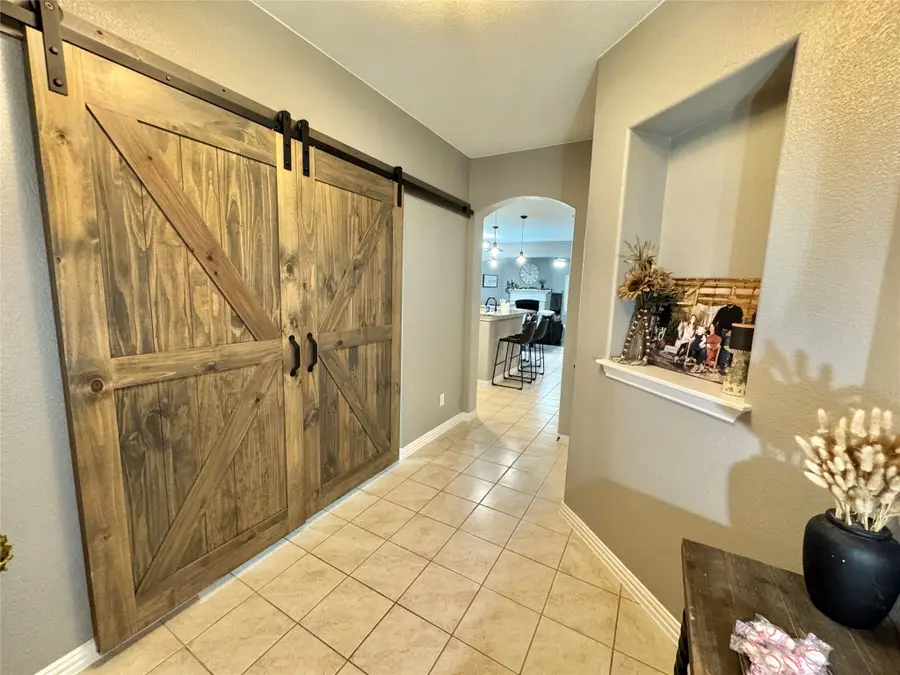 1816 Vallana Drive, Gainesville, TX 76240 - #3