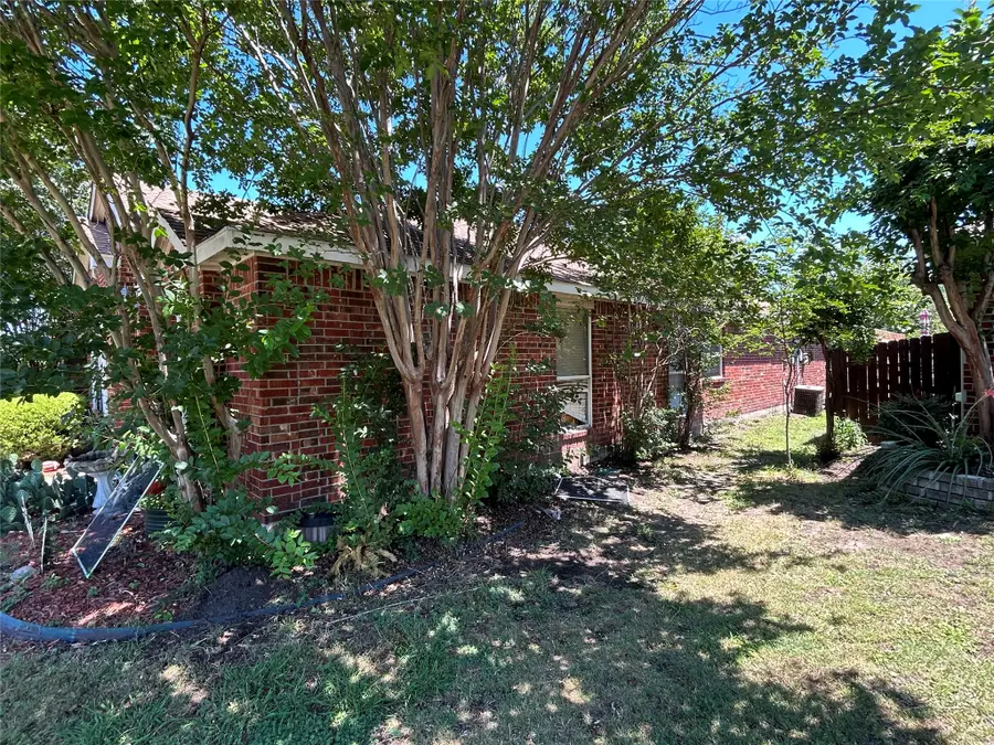 5110 Summertree Court, Garland, TX 75043 - #2