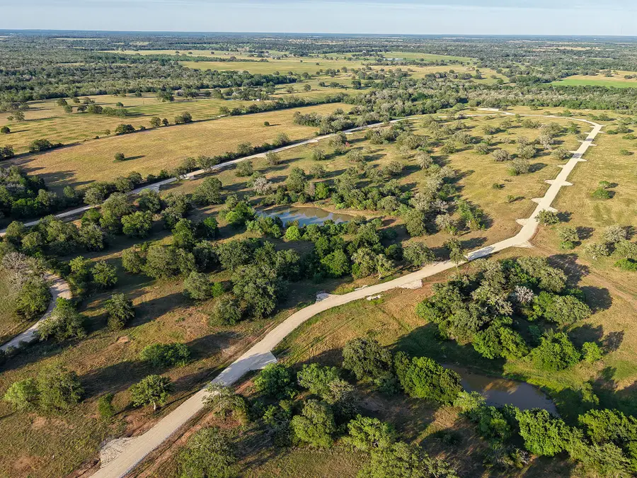 716 Main Loop Loop, Waelder, TX 78959 - #3