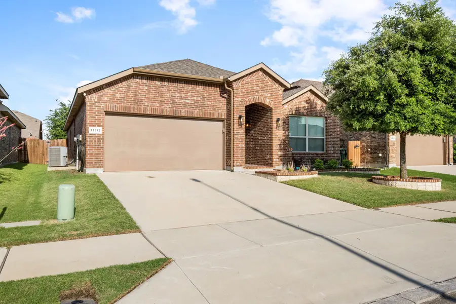 11312 Gold Canyon Drive, Fort Worth, TX 76052 - #2