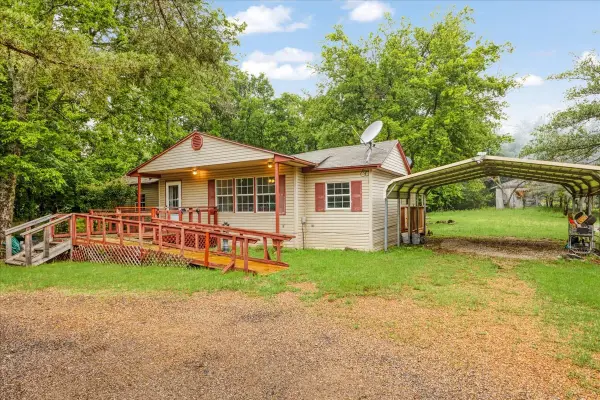 507 N 5th Street, Quinlan, TX 75474