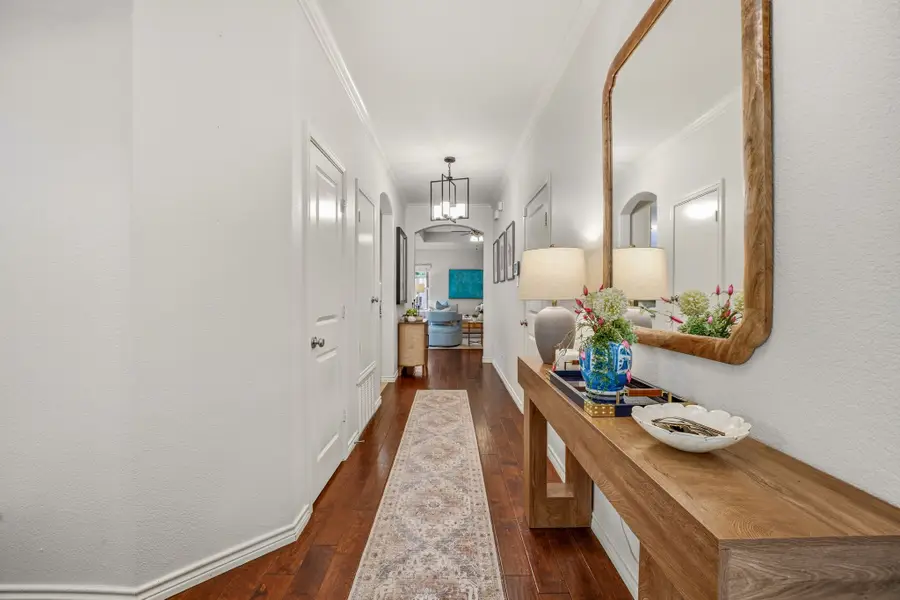 713 N Bailey Avenue, Fort Worth, TX 76107 - #3