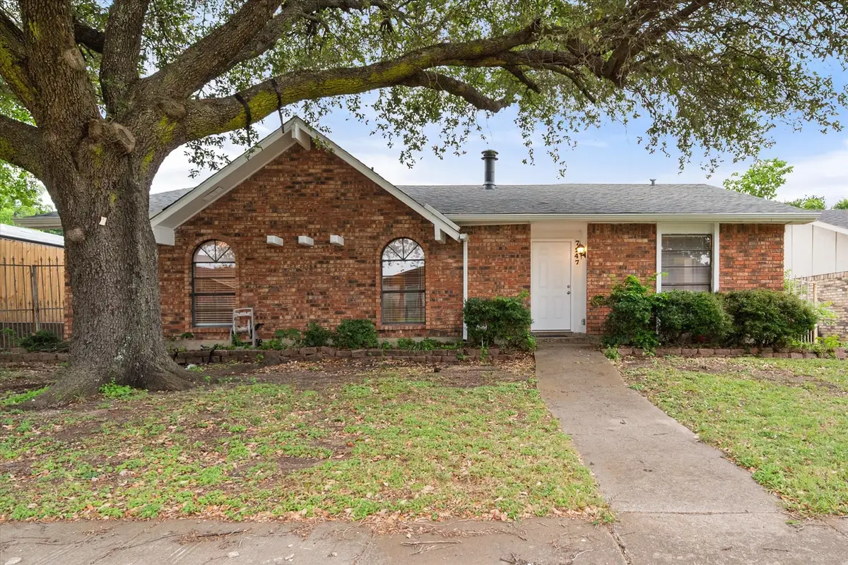 7247 Long Canyon Trail, Dallas, TX 75249 - #1