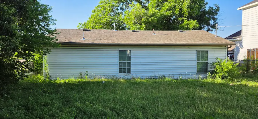 5729 Wellesley Avenue, Fort Worth, TX 76107 - #3