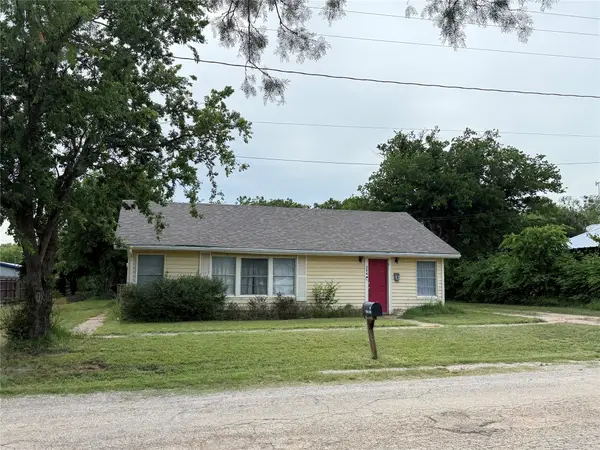 304 N Geneva Street, Breckenridge, TX 76424