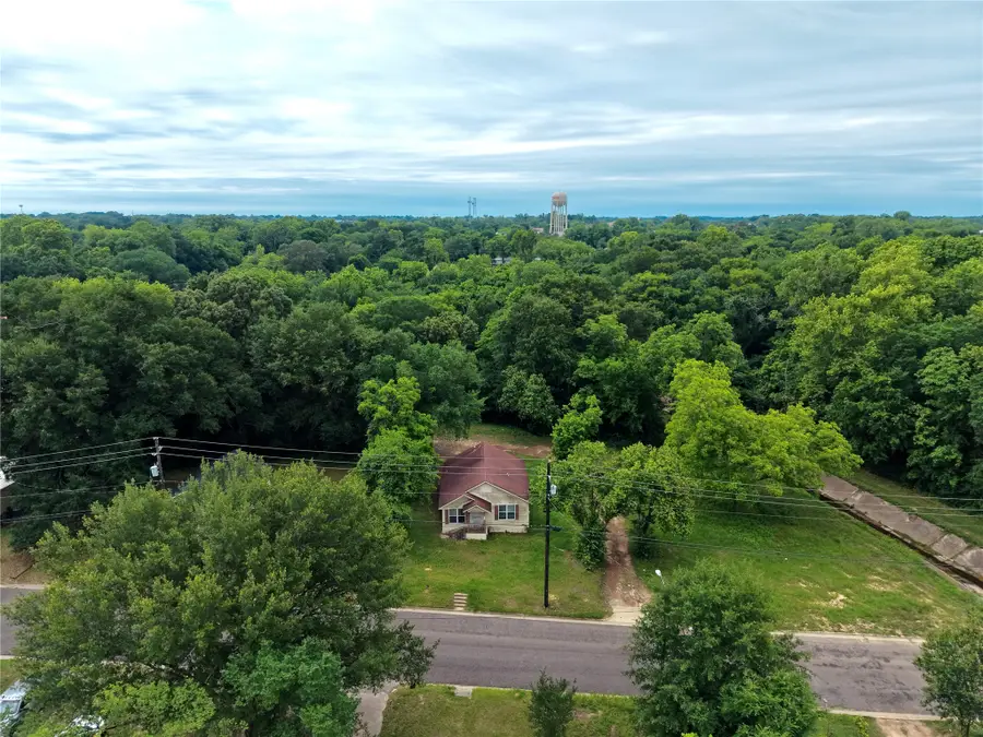 506 Edmonson Avenue, Athens, TX 75751 - #2