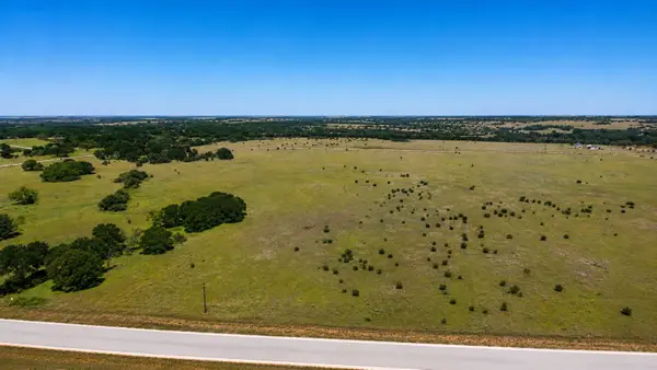 374 Yellowstone Drive, Oglesby, TX 76561