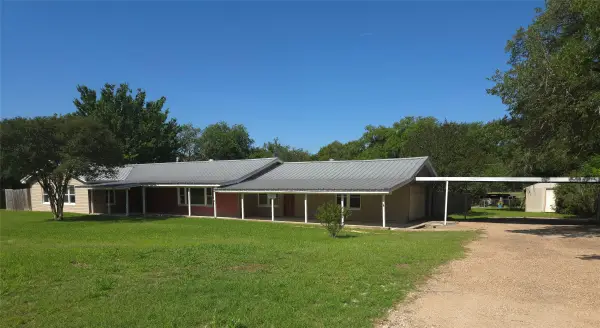 918 S Varella Street, Mexia, TX 76667