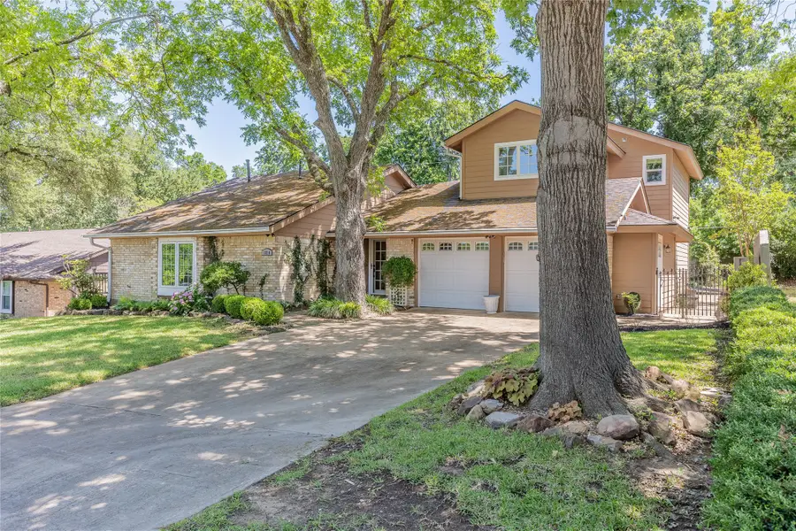 1814 Oak Creek Drive, Sherman, TX 75092 - #3