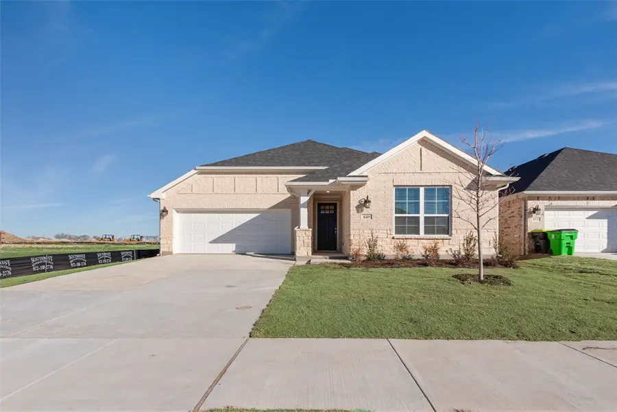 849 Blue Fescue Road, Justin, TX 76247 - #3
