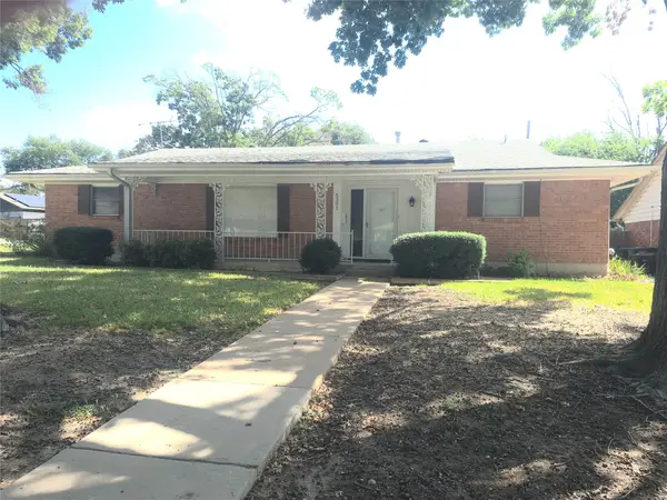 5301 Rutland Avenue, Fort Worth, TX 76133