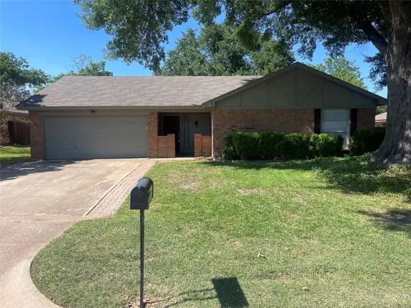 7461 Timberhill Drive, North Richland Hills, TX 76182