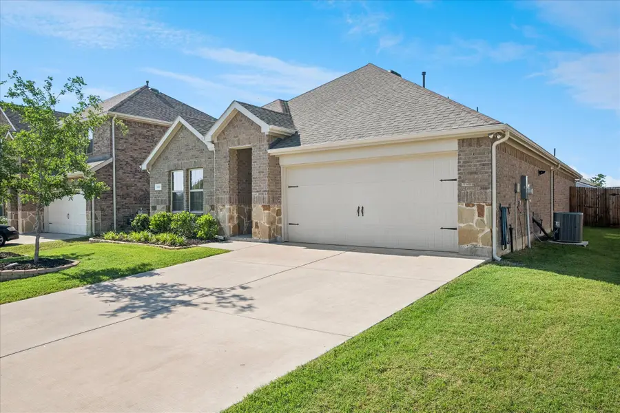 407 Willow View Way, Princeton, TX 75407 - #2