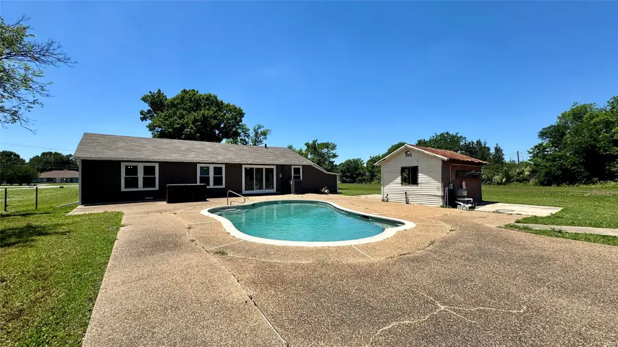 1118 Griffith Avenue, Terrell, TX 75160 - #2