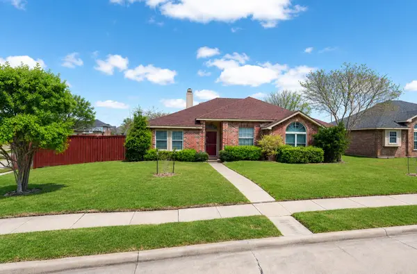 4822 Mize Court, Rowlett, TX 75088