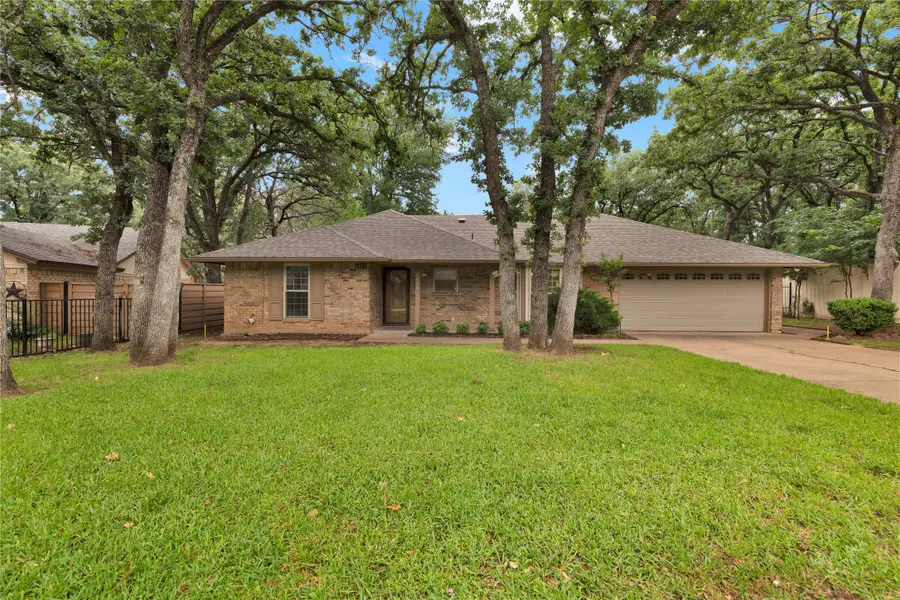 1104 Wood Ridge Drive, Azle, TX 76020 - #2