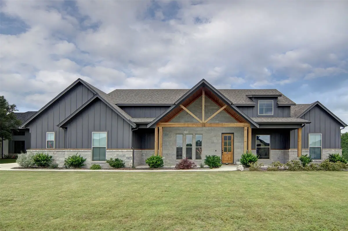 242 Coalson Crossing, Azle, TX 76020 - #1