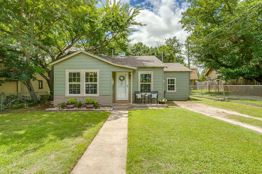 418 E Akard Street, Weatherford, TX 76086 - #2